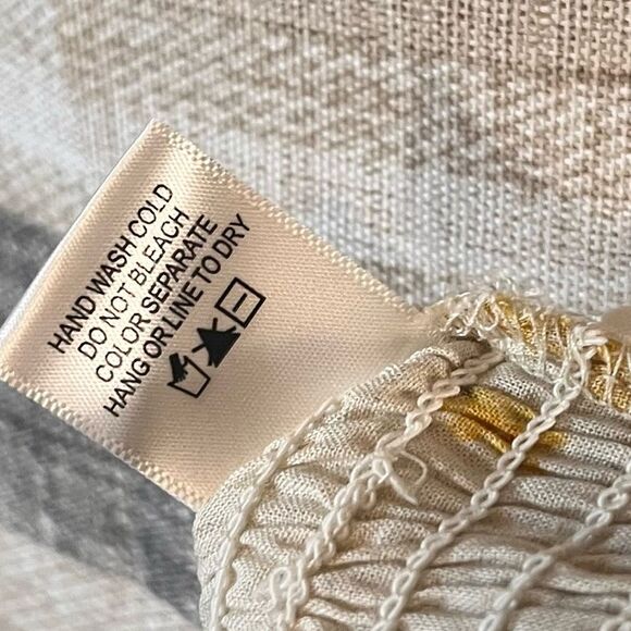 Kirious Tan Lemon Print Lace Up Crop Top Size XL‎ - Picture 8 of 9